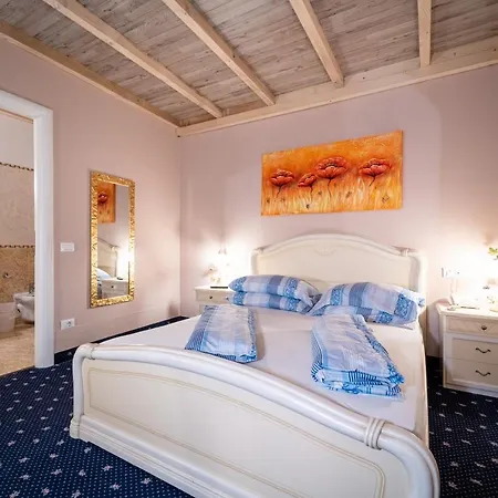 Borgo Dei Poeti Romantik Wellness&spa Hotel