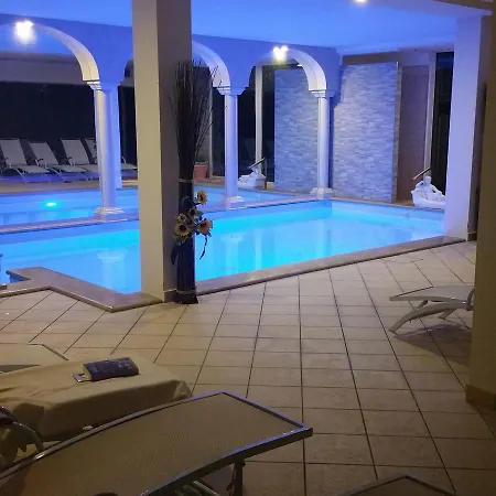 Borgo Dei Poeti Romantik Wellness&spa 4*