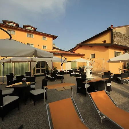 Borgo Dei Poeti Romantik Wellness&spa 4*