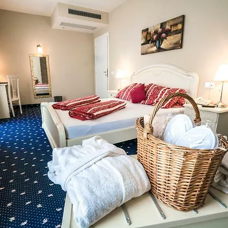 Borgo Dei Poeti Romantik Wellness&spa Manerba del Garda