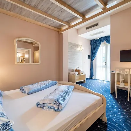 Borgo Dei Poeti Romantik 酒店 4*