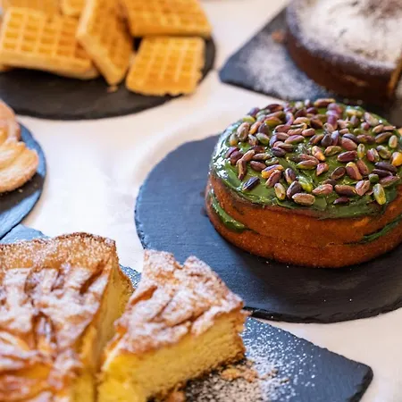 Borgo Dei Poeti Romantik 酒店 4*