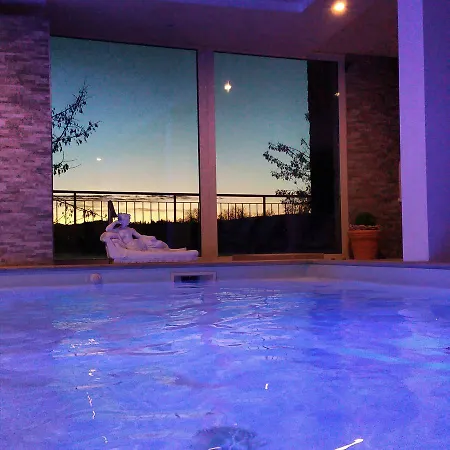 酒店 Borgo Dei Poeti Romantik 4*