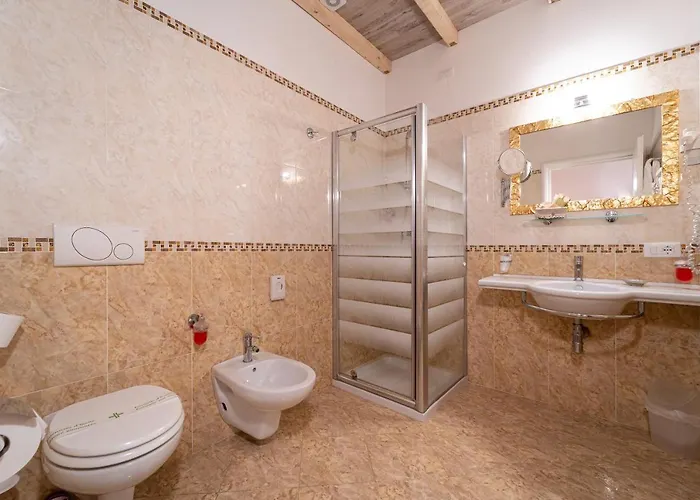 Borgo Dei Poeti Romantik Hotel