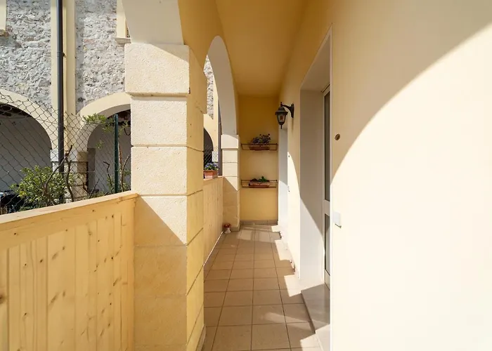 Borgo Dei Poeti Romantik Manerba del Garda