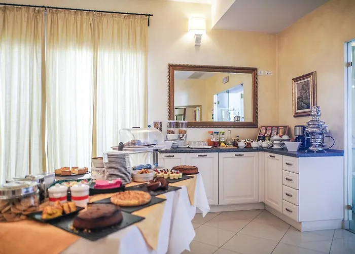 Borgo Dei Poeti Romantik Hotel Manerba del Garda