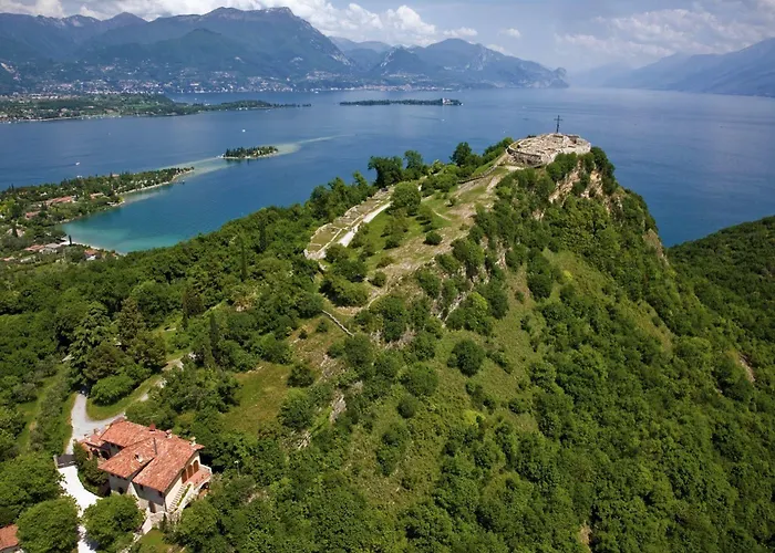 Borgo Dei Poeti Romantik 4* Manerba del Garda