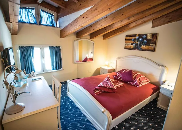 Borgo Dei Poeti Romantik Hotel