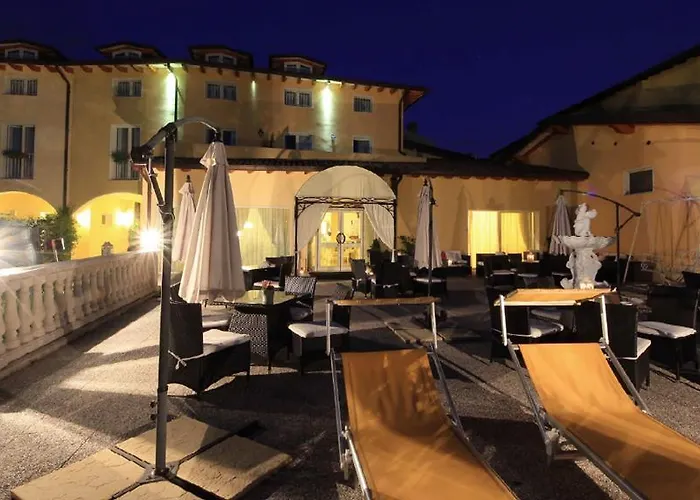 Hotel Borgo Dei Poeti Romantik Manerba del Garda